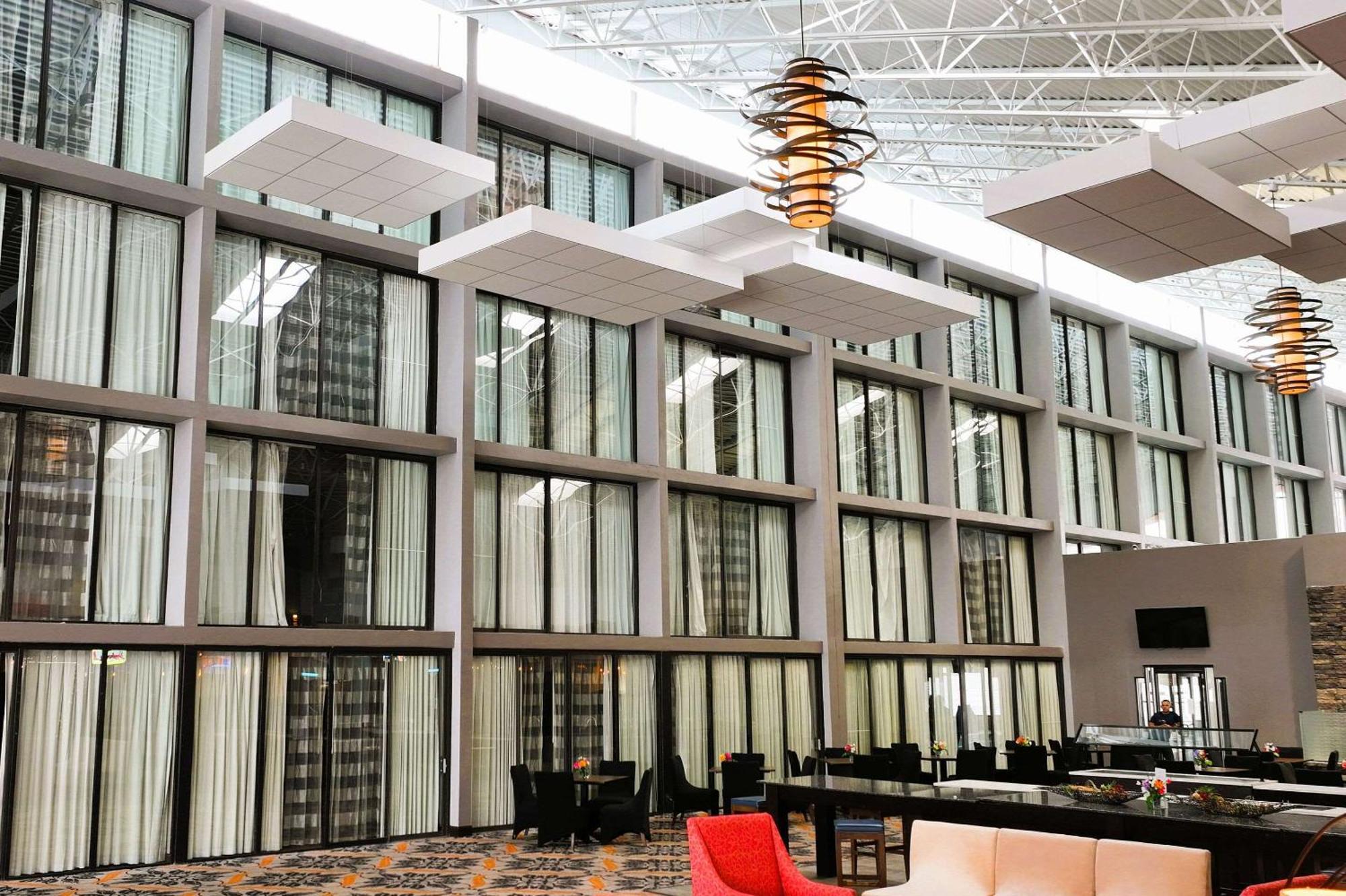 The Great Rivers, Ascend Hotel Collection Alton Bagian luar foto